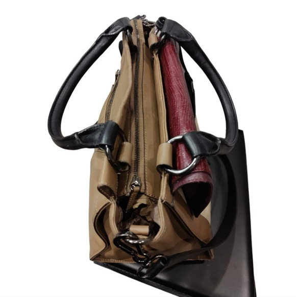 Vince Camuto Awesome Leather Satchel 😍 - Picture 11 of 16